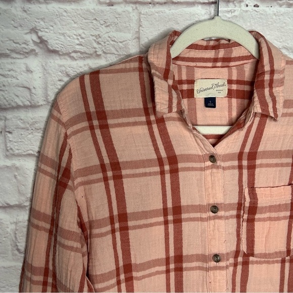 Universal Thread Casual Plaid Textured Button-Up Shirt - Picture 5 of 10